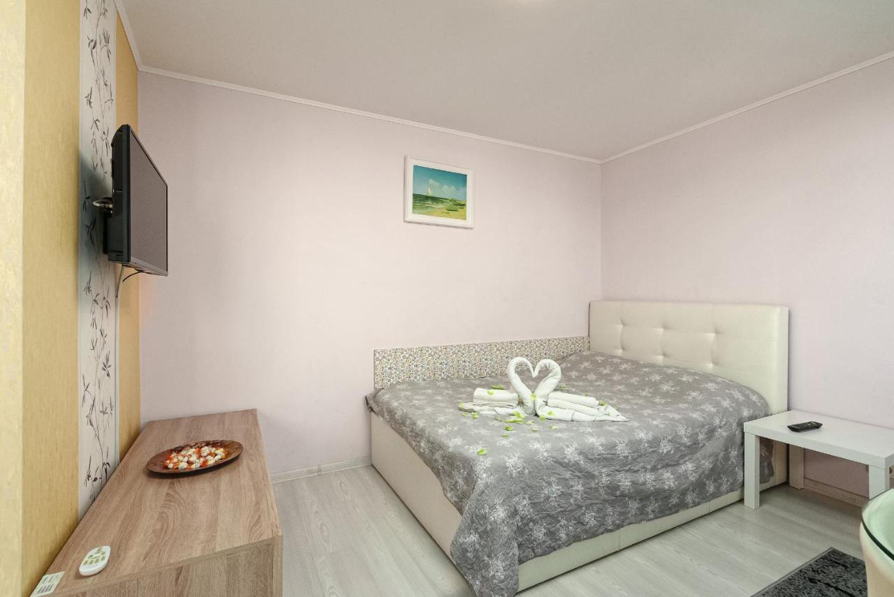 Stone Gate Apartment #1 Бухарест Екстер'єр фото